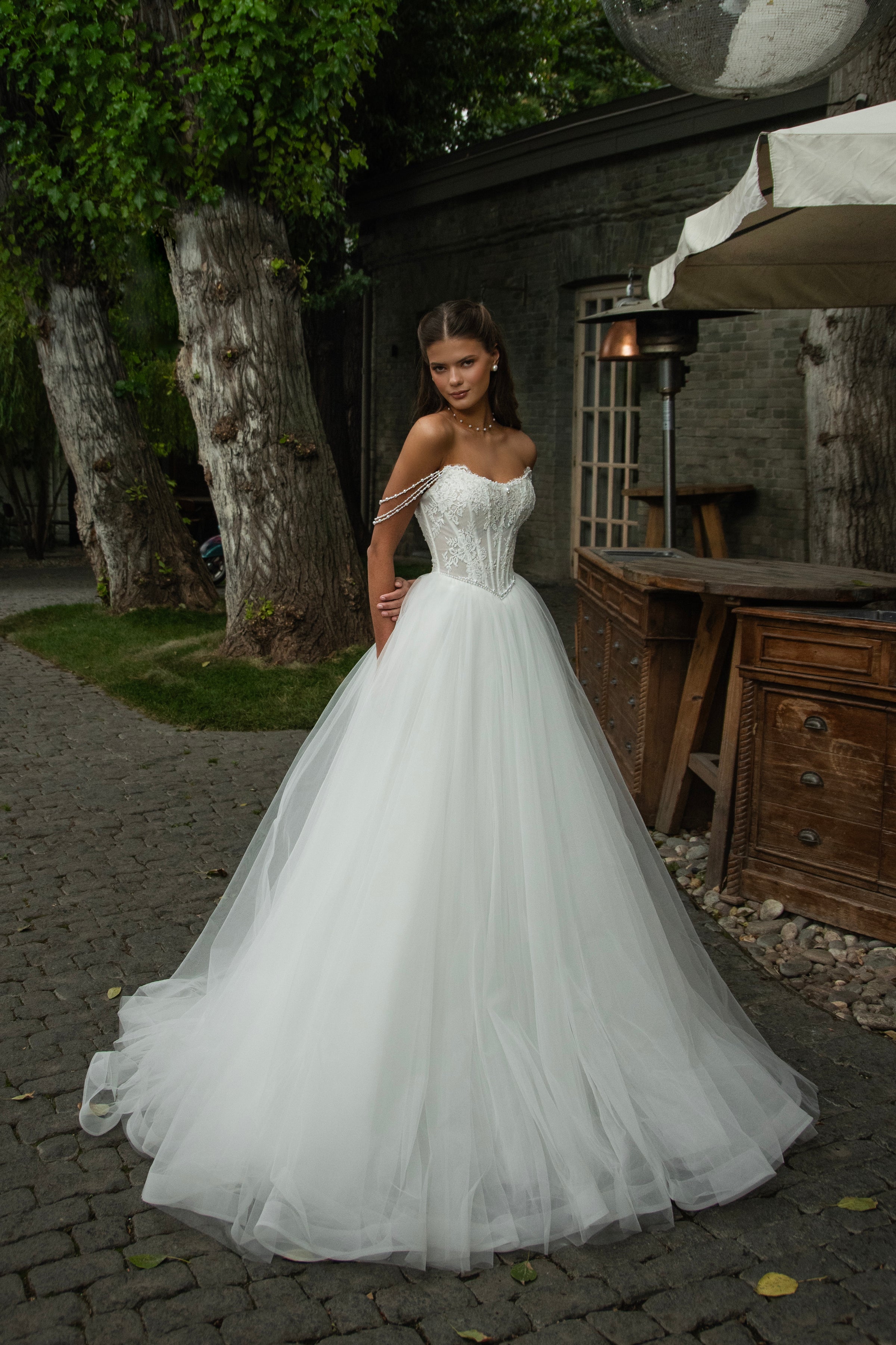 white christmas dresses Vittoria